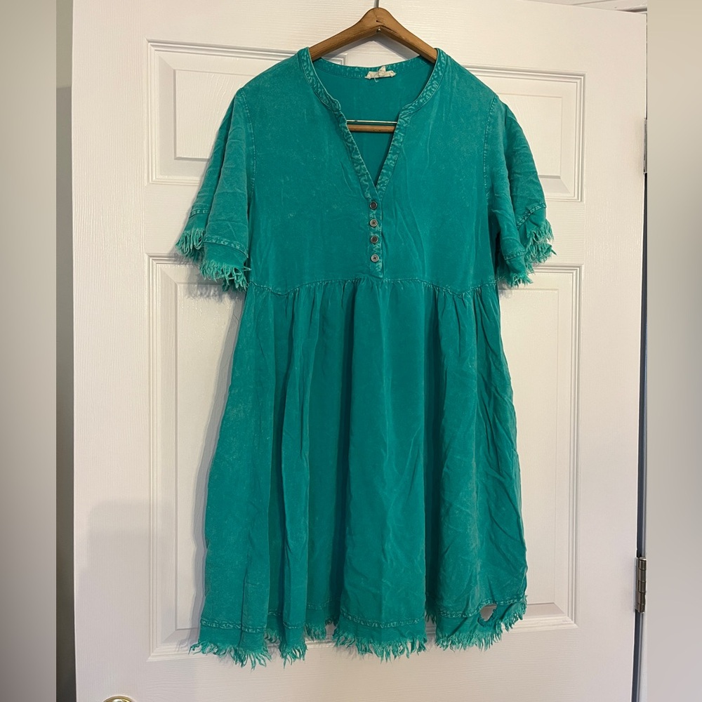 Easel Teal Fringe-Sleeve Buttoned Casual Dress